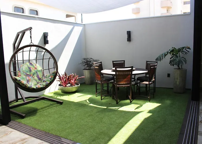 Optimum Plaza Hotel